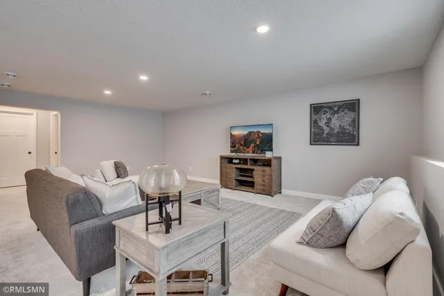 $749,900 | 920 Buffalo Street Northwest, Delano, MN 55328