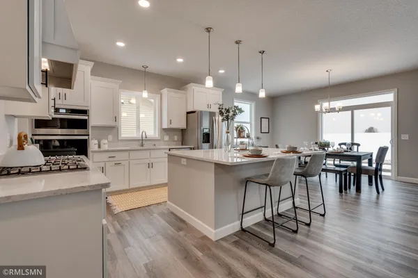 $749,900 | 920 Buffalo Street, Delano, MN 55328