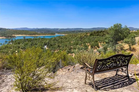 $550,000 | 6240 Nacimiento Shores Road, Bradley, CA 93426