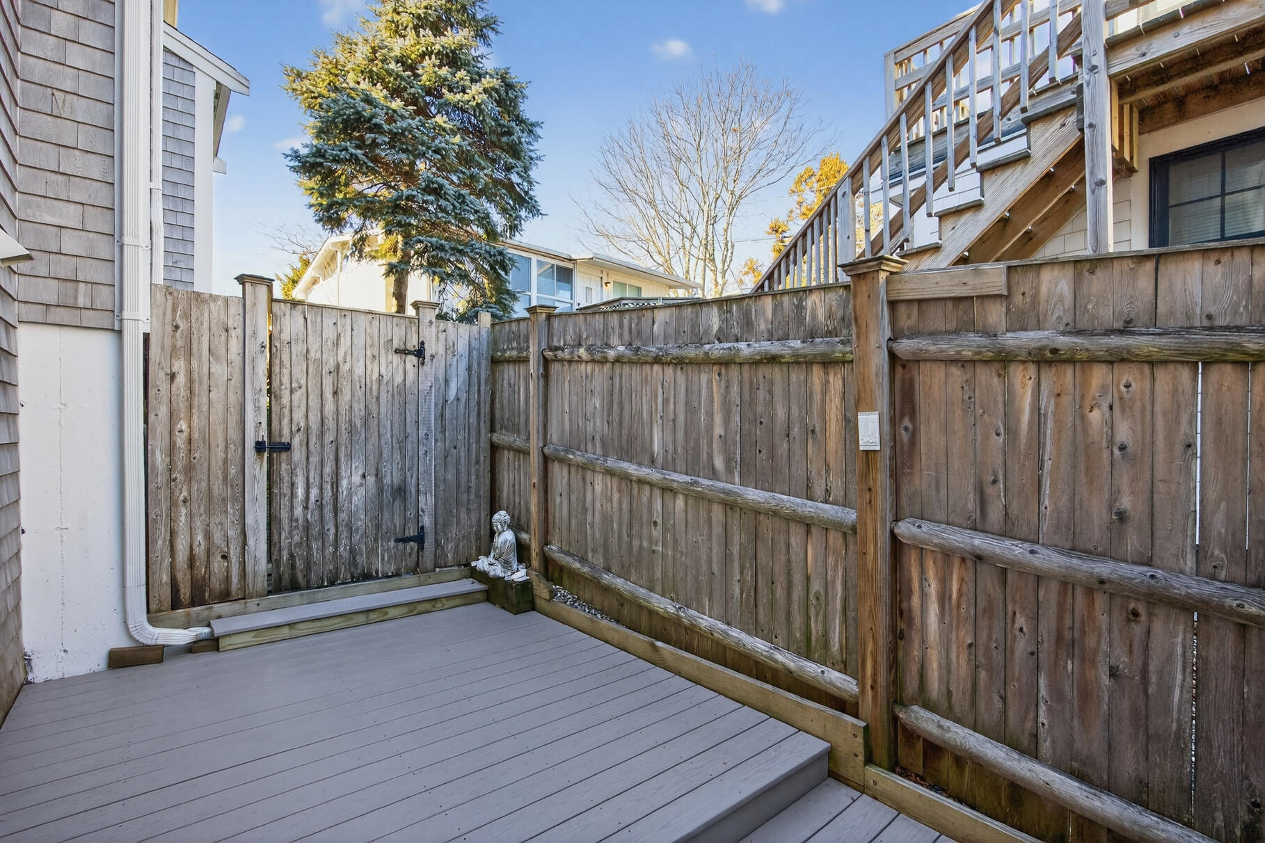 16 Conwell Street, Unit 3 Provincetown, MA 02657 - Photo 20 of 44 8P0A1833