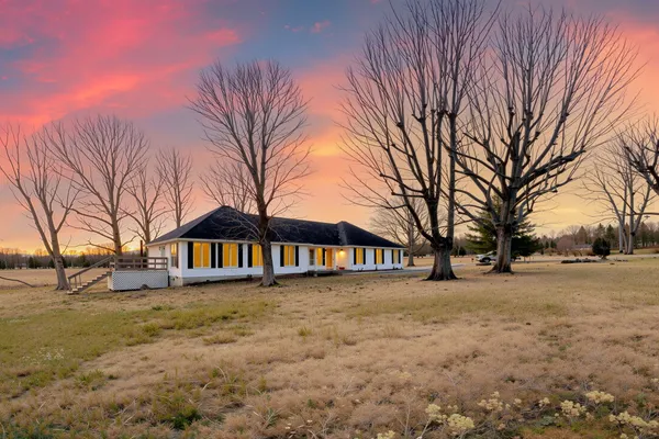 $749,900 | 4785 Highway 41A North, Eagleville, TN 37060
