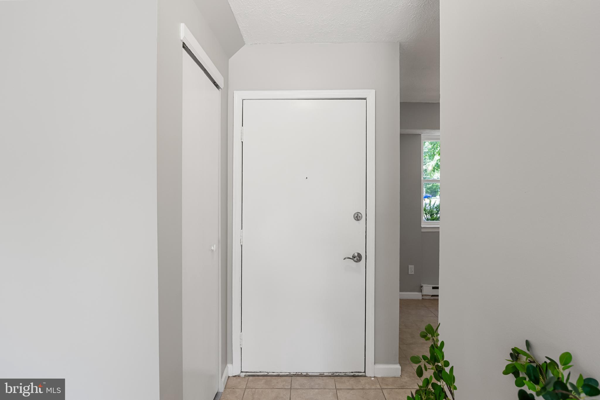 1 Yorkshire Road Sicklerville, NJ 08081 - Photo 4 of 23