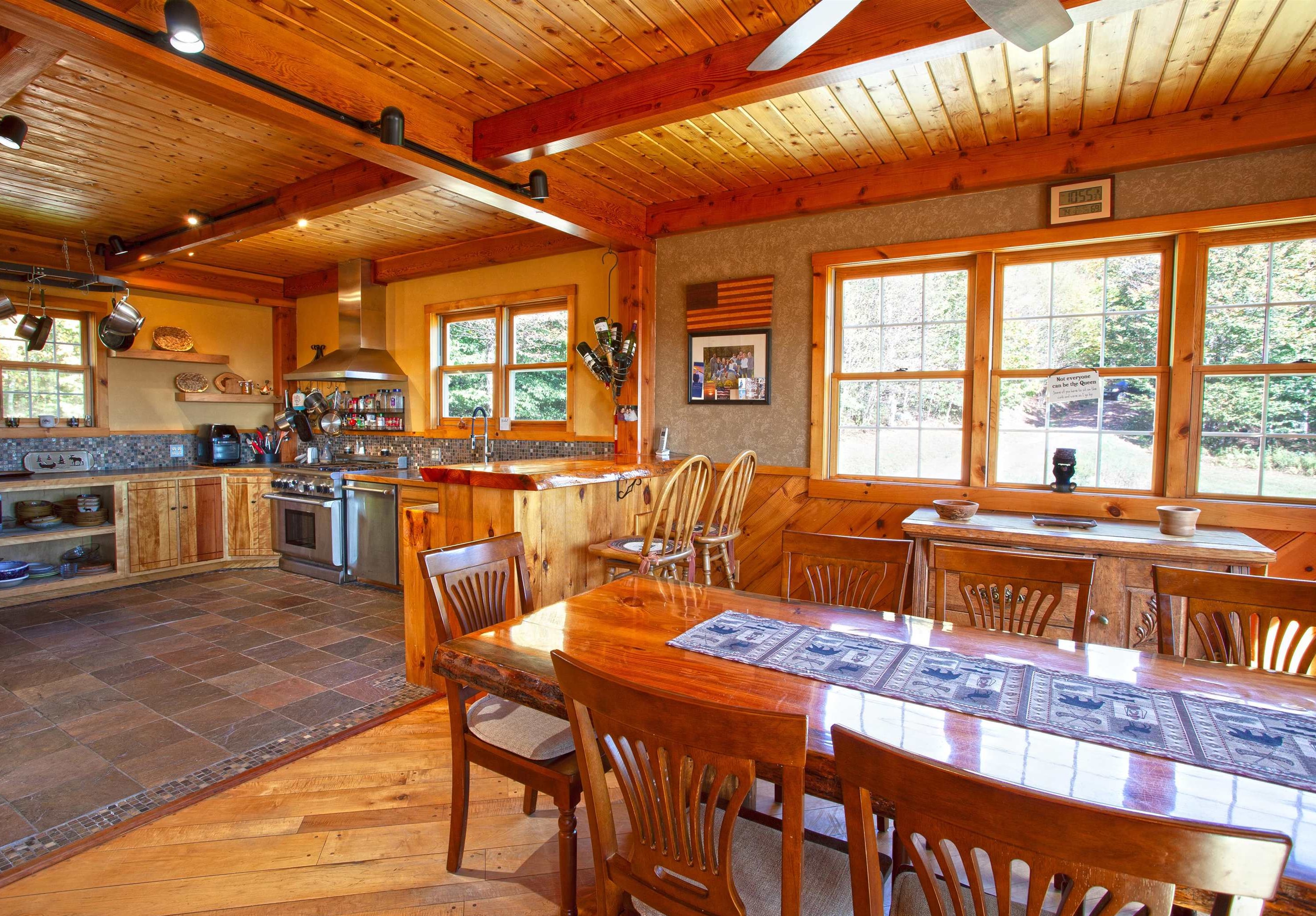 825 Case Lane Readsboro, VT 05350 - Photo 11 of 38