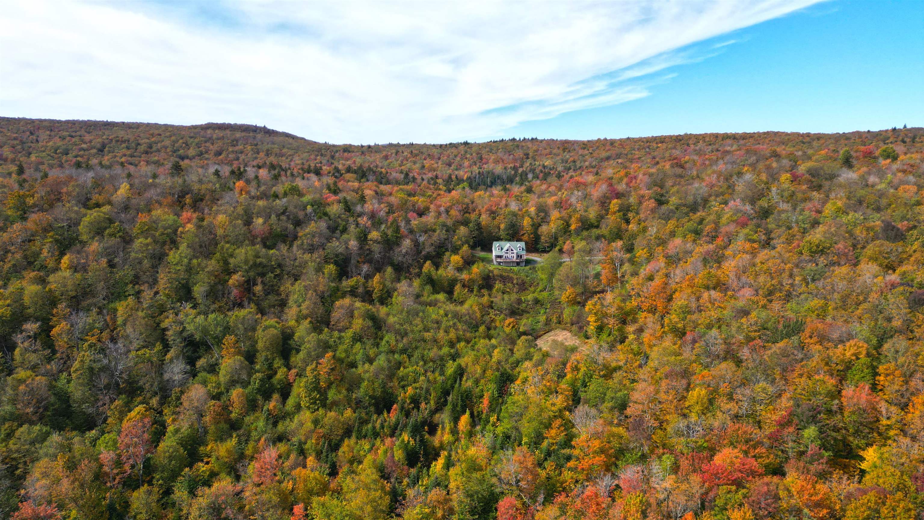 825 Case Lane Readsboro, VT 05350 - Photo 34 of 38
