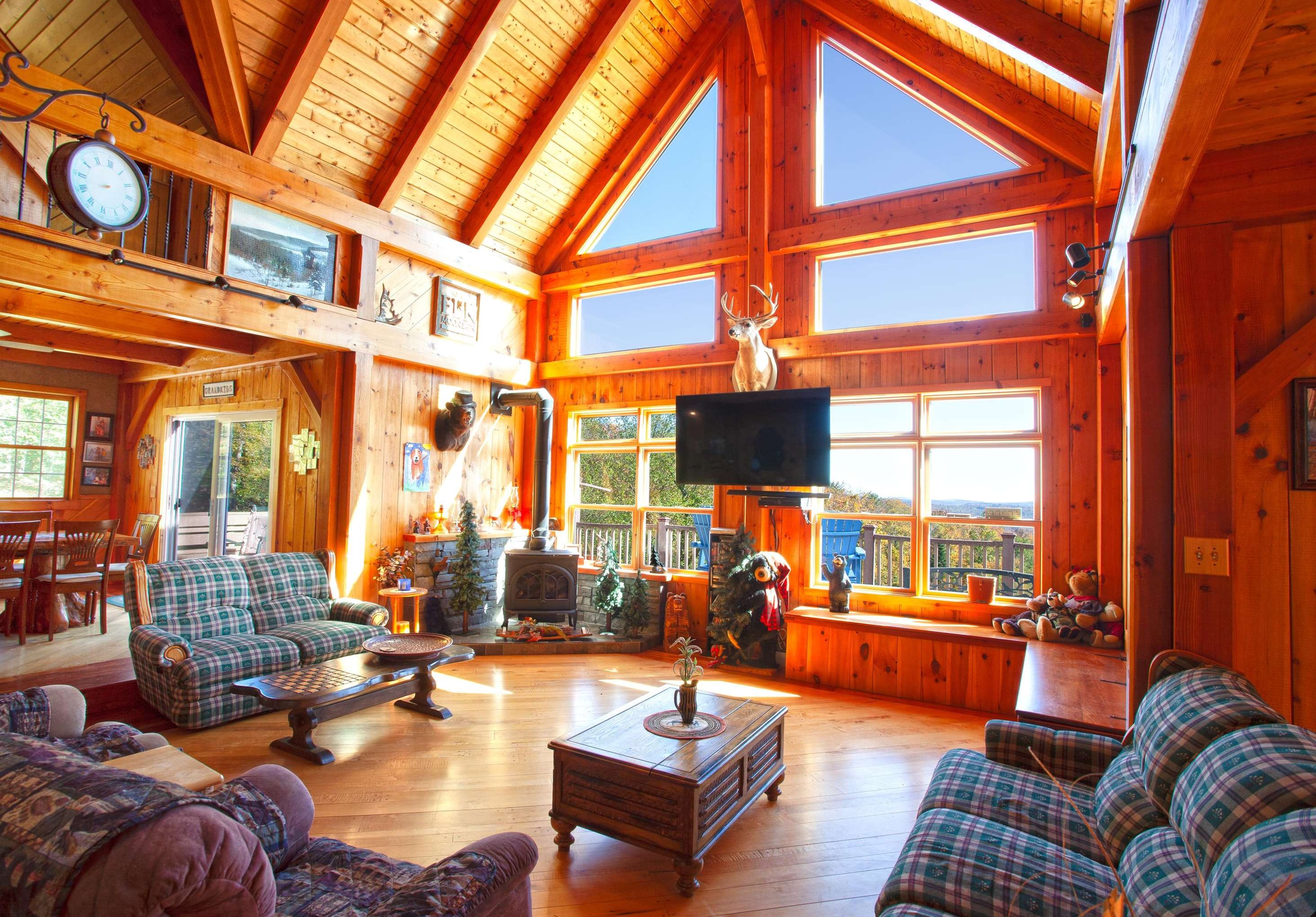 825 Case Lane Readsboro, VT 05350 - Photo 5 of 38