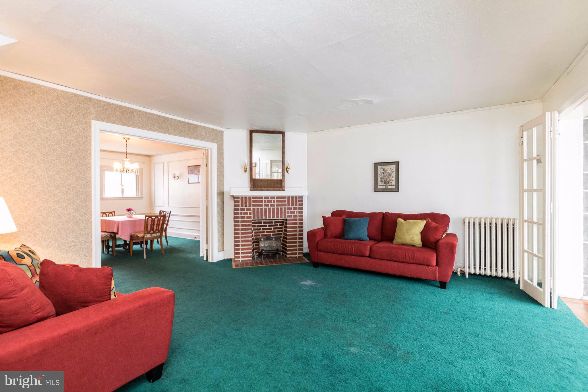 3607 Rexmere Road Baltimore, MD 21218 - Photo 4 of 23 Living Room
