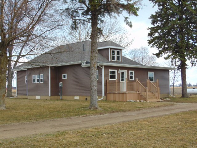 3569 East Polk Road Ithaca, MI 48847 - Photo 1 of 64 1885438.JPG