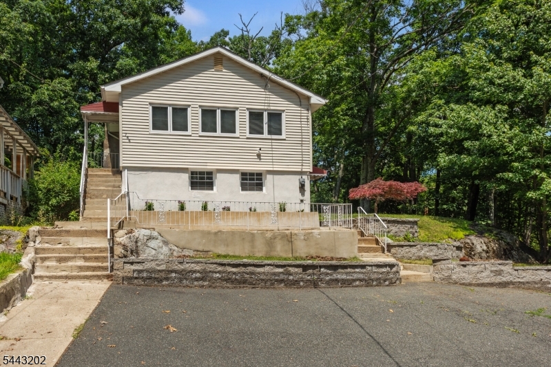 744 Brooklyn Mountain Road Hopatcong, NJ 07843 - Photo 13 of 16