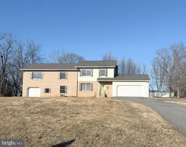 $425,000 | 805 Antrim Lane, Chambersburg, PA 17202