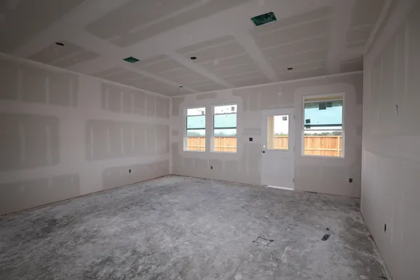$369,999 | 347 West Rose Marie Lane, Montgomery, TX 77356