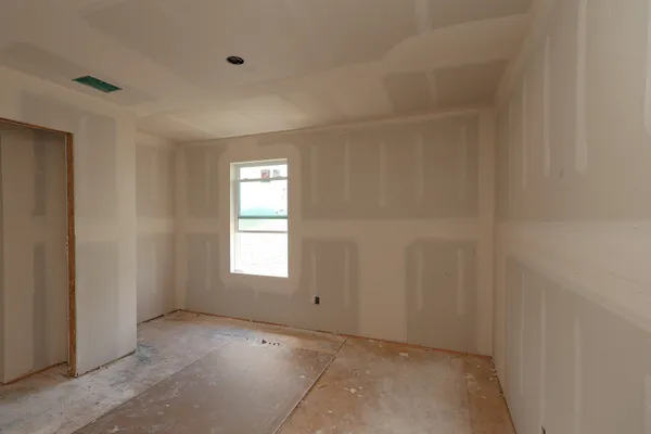 $369,999 | 347 West Rose Marie Lane, Montgomery, TX 77356