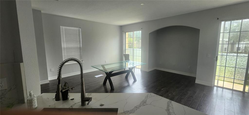 27606 Pleasure Ride Loop Wesley Chapel, FL 33544 - Photo 3 of 31