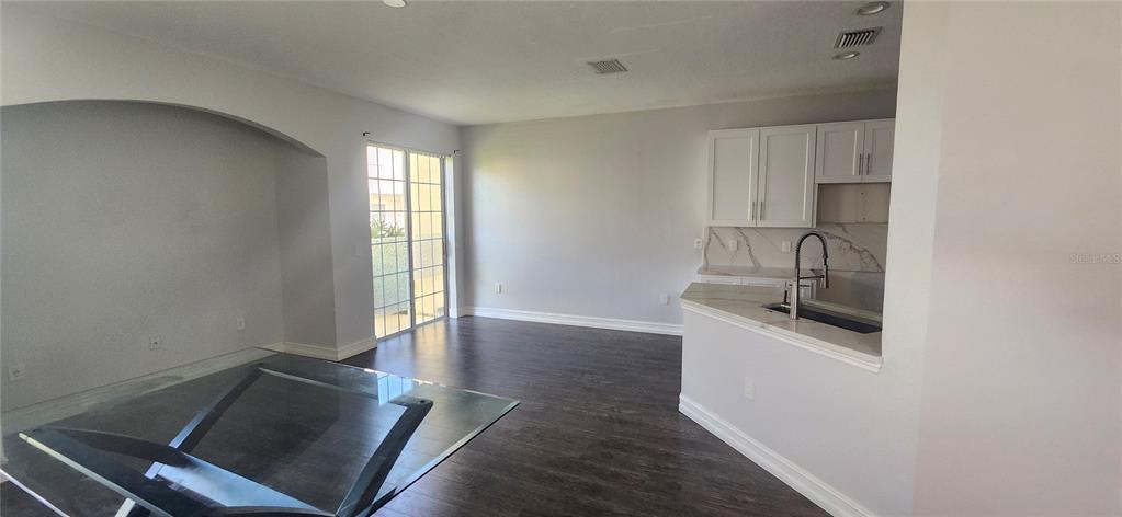 27606 Pleasure Ride Loop Wesley Chapel, FL 33544 - Photo 7 of 31