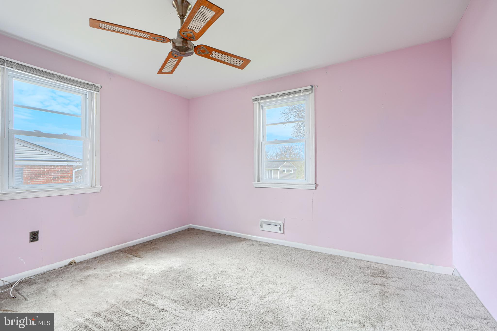 211 Rothwell Drive Lutherville-Timonium, MD 21093 - Photo 17 of 39 2nd bedroom