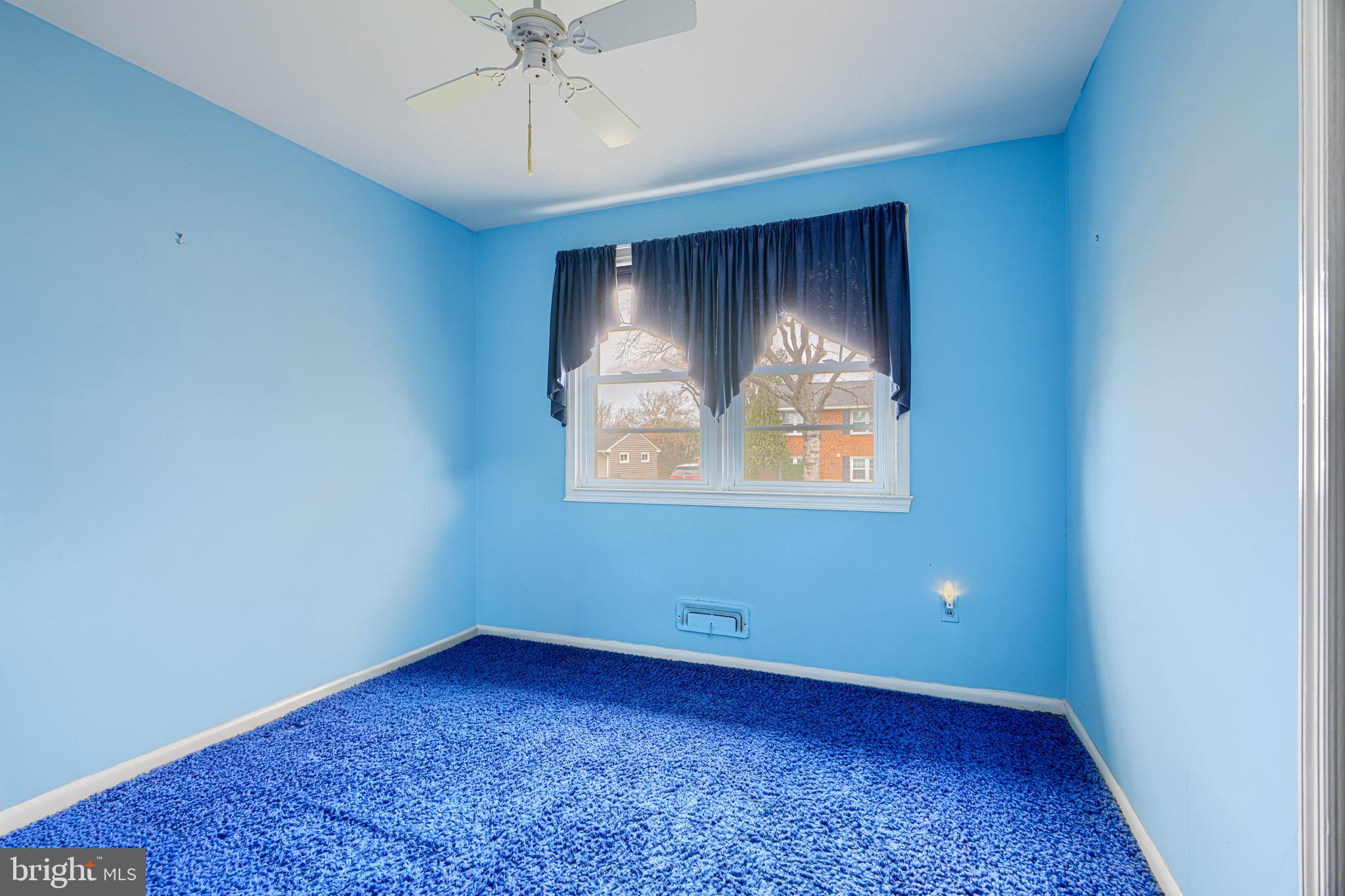 211 Rothwell Drive Lutherville-Timonium, MD 21093 - Photo 18 of 39 3rd bedroom