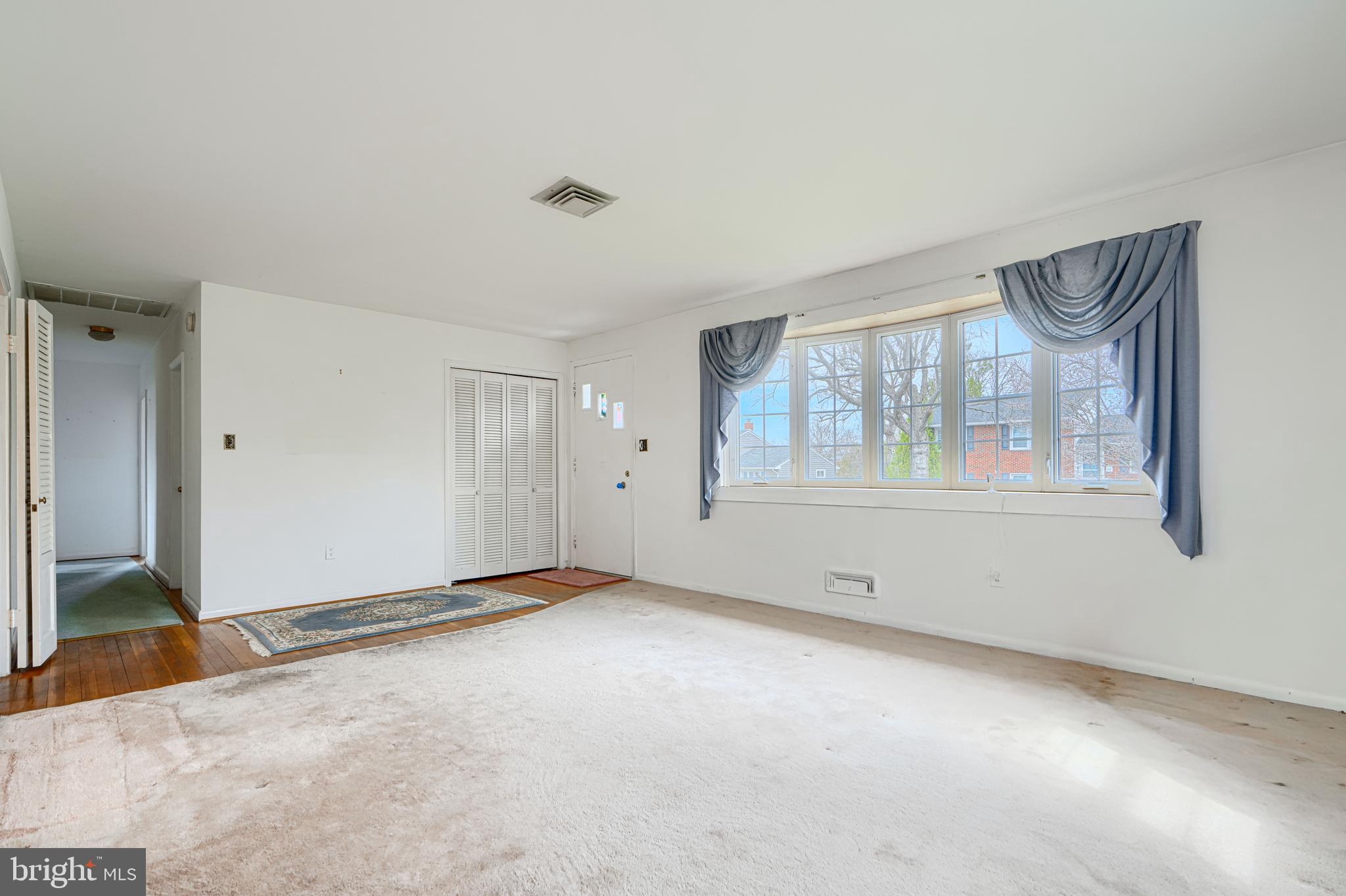 211 Rothwell Drive Lutherville-Timonium, MD 21093 - Photo 3 of 39 Living room-bay window