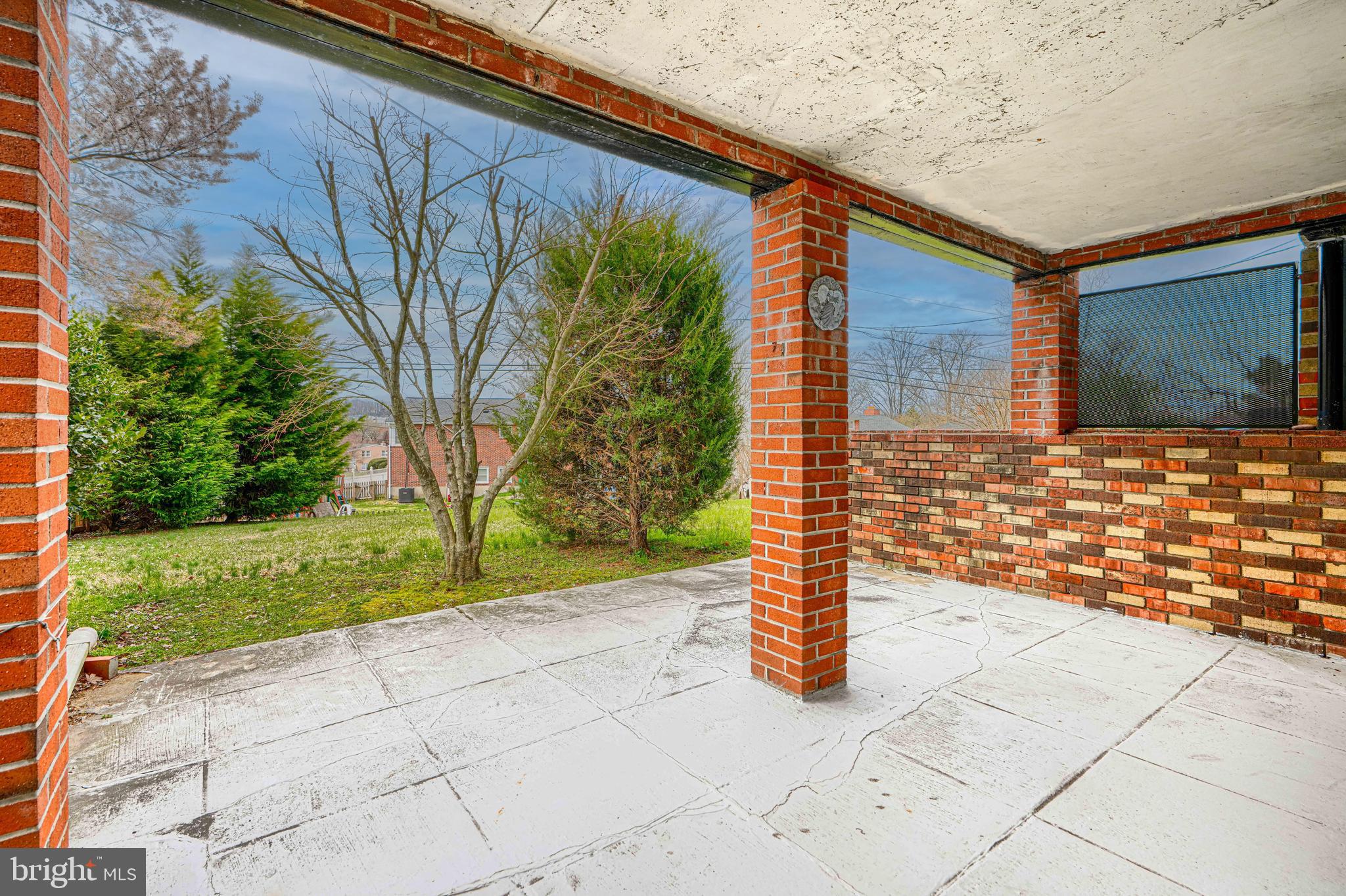 211 Rothwell Drive Lutherville-Timonium, MD 21093 - Photo 34 of 39 Rear lower patio