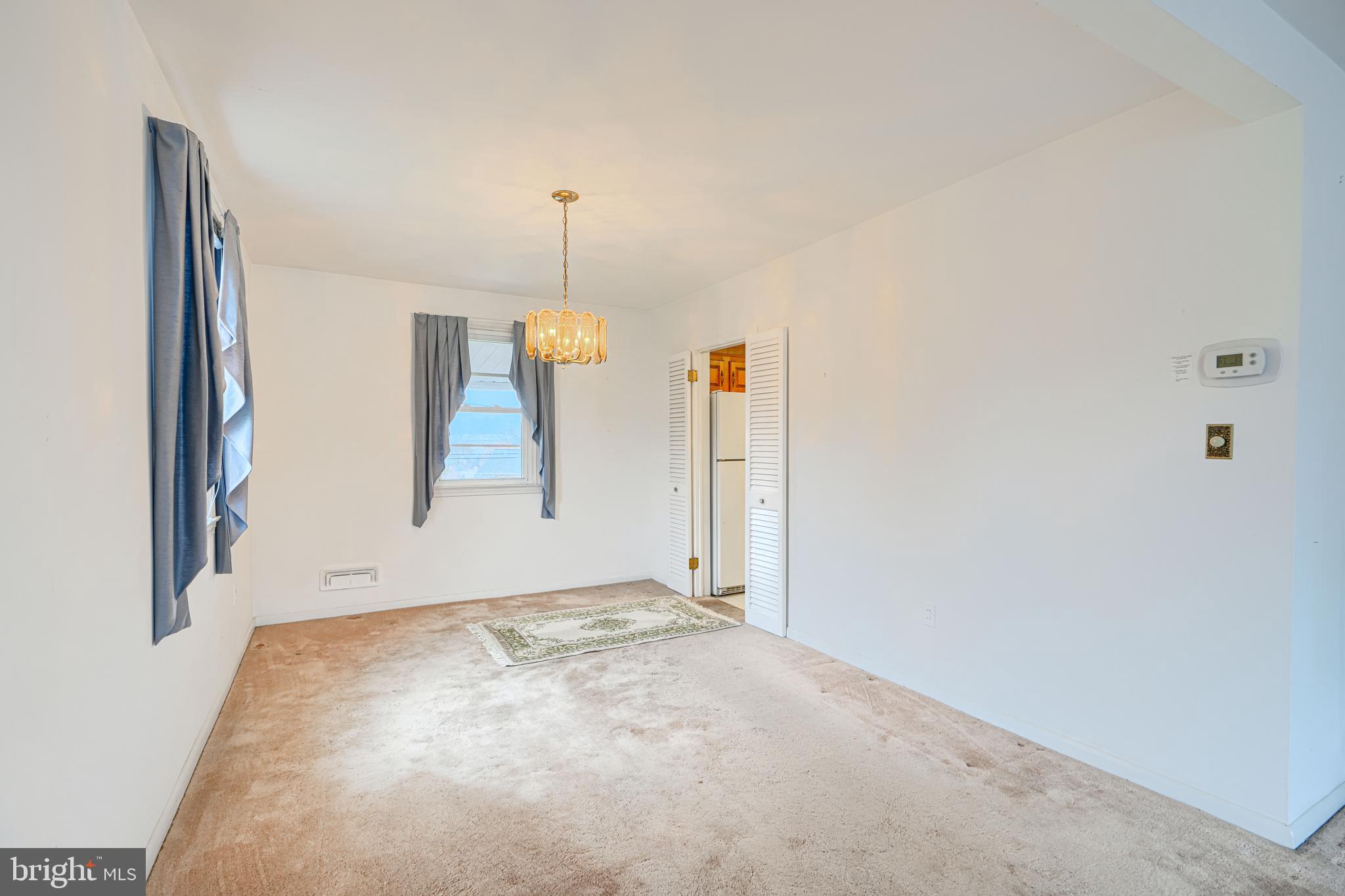 211 Rothwell Drive Lutherville-Timonium, MD 21093 - Photo 7 of 39 Full dining room