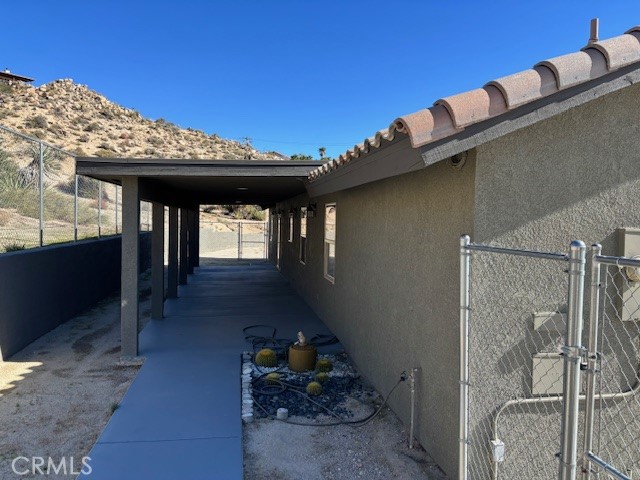 6202 Mandarin Road Yucca Valley, CA 92284 - Photo 5 of 24 a view of entryway