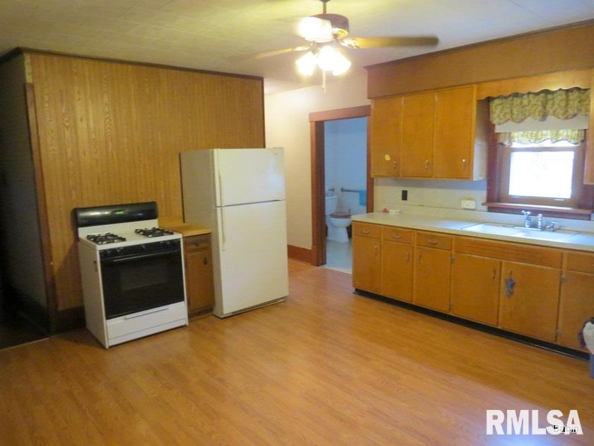 13542 Agnew Road Sterling, IL 61081 - Photo 8 of 18