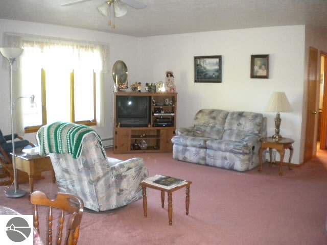 4600 North Sage Lake Road Hale, MI 48739 - Photo 15 of 19 1759344-14.JPG