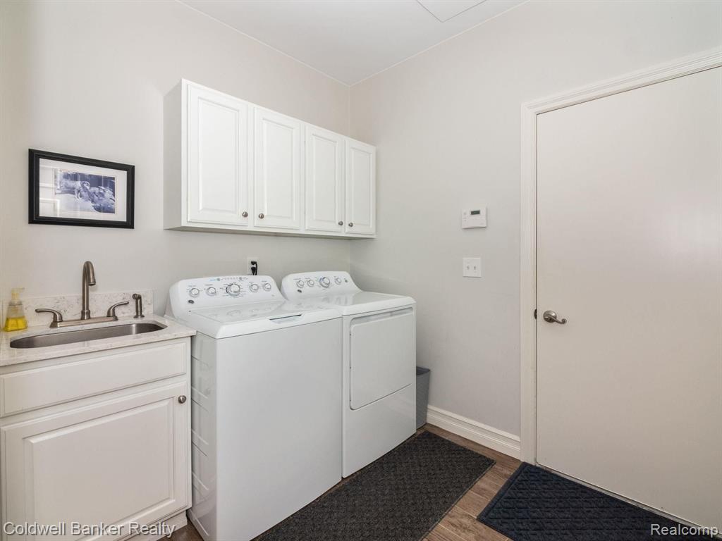 3817 Windingbrook Circle Rochester Hills, MI 48309 - Photo 17 of 46