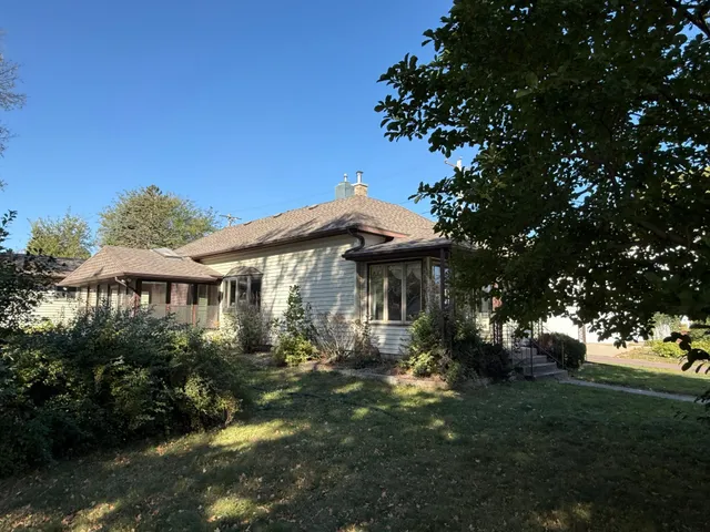 $168,000 | 810 South Mill Street, Redwood Falls, MN 56283