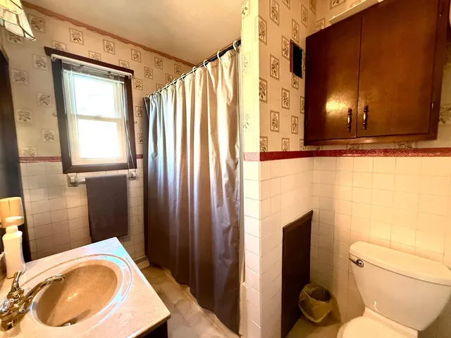 $168,000 | 810 South Mill Street, Redwood Falls, MN 56283