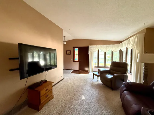 $150,000 | 810 South Mill Street, Redwood Falls, MN 56283