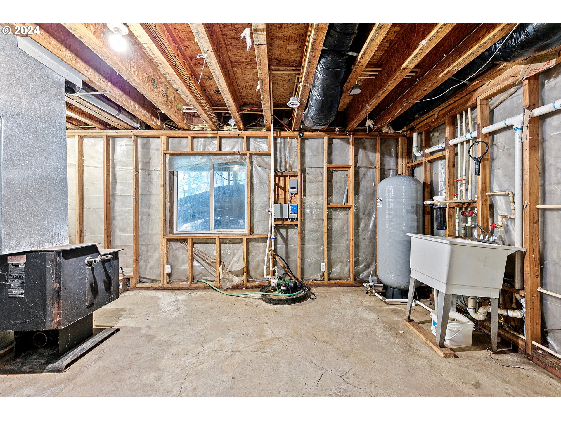 923 Lone Rock Road Glide, OR 97443 - Photo 40 of 48 Basement