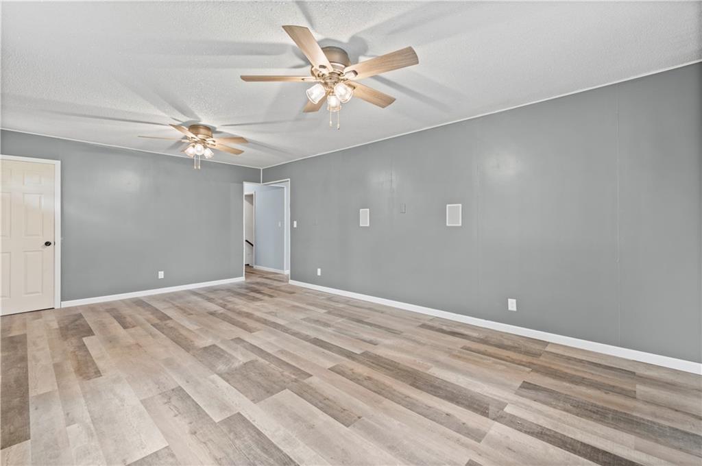 10417 Northeast Jones Road Cameron, MO 64429 - Photo 6 of 32 Gallery Image 6