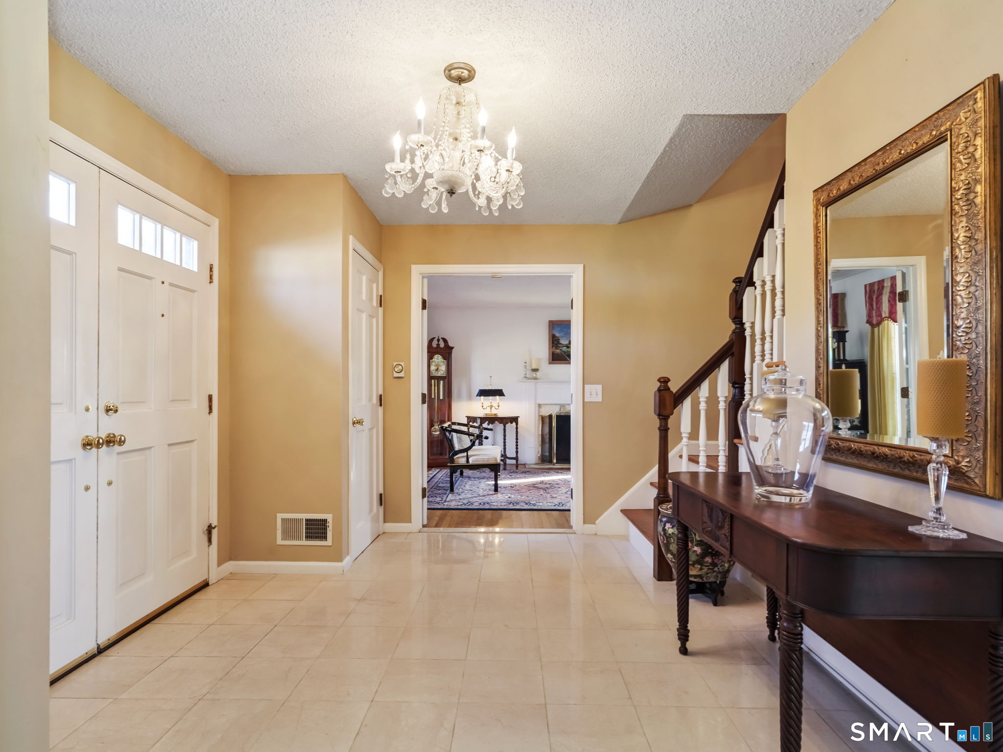 16 Timber Springs Road New Fairfield, CT 06812 - Photo 4 of 36