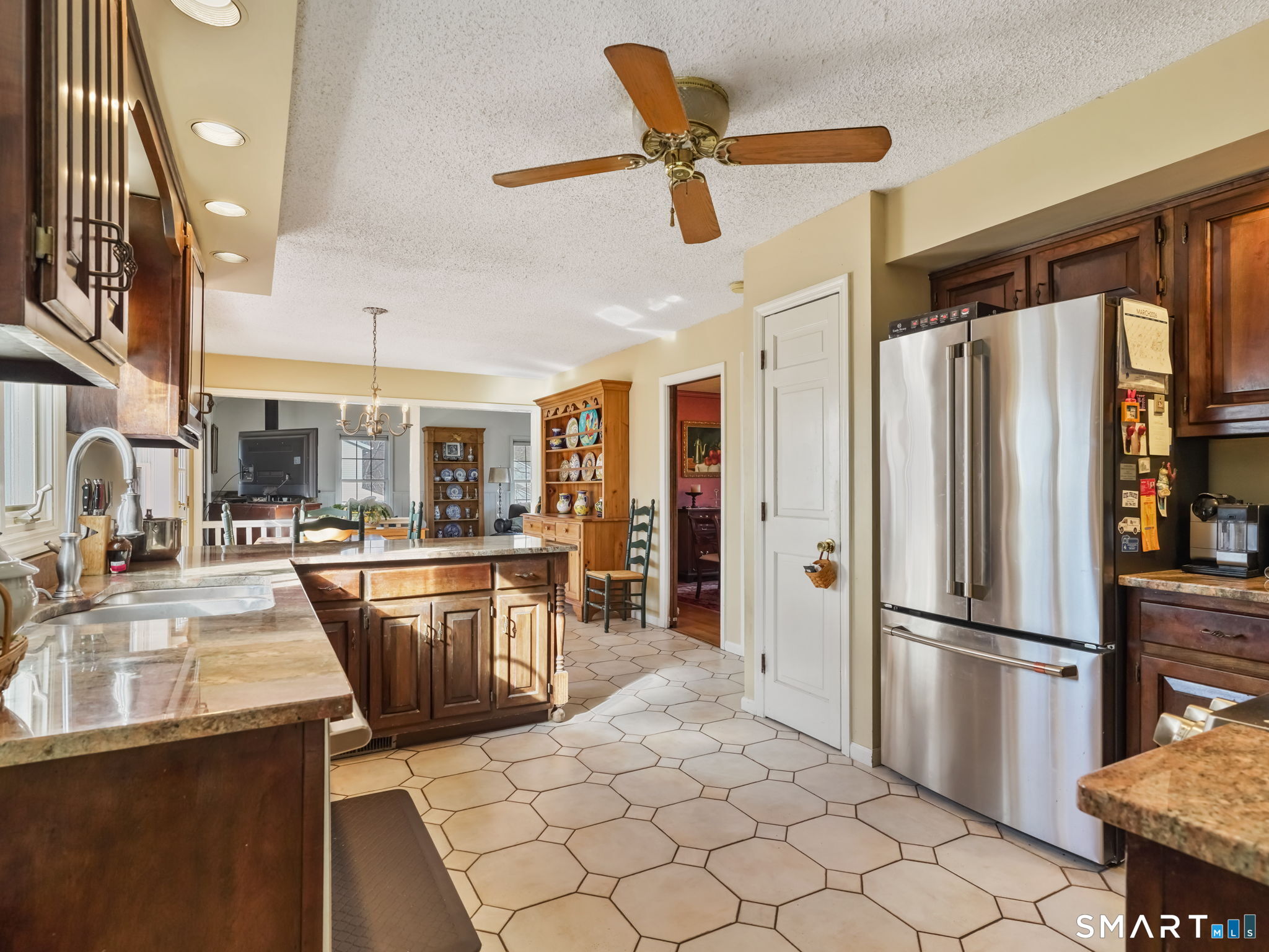 16 Timber Springs Road New Fairfield, CT 06812 - Photo 10 of 36