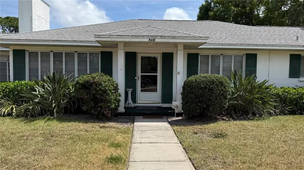 $849,900 | 7617 Senrab Drive, Bradenton, FL 34209