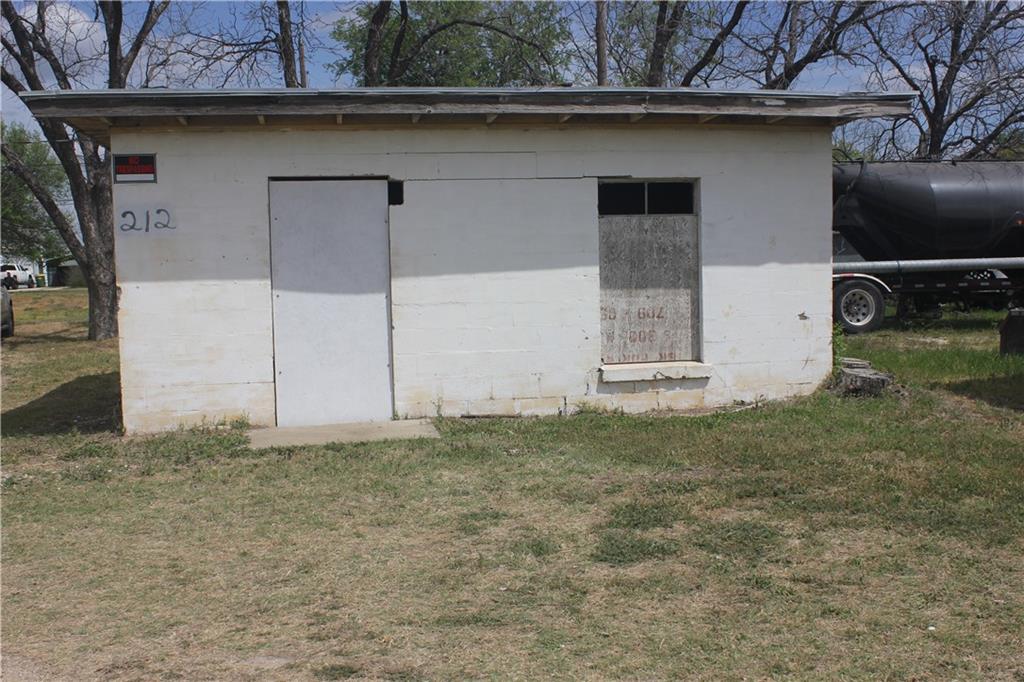 212 East Loop 340 Bellmead, TX 76705 - Photo 16 of 17