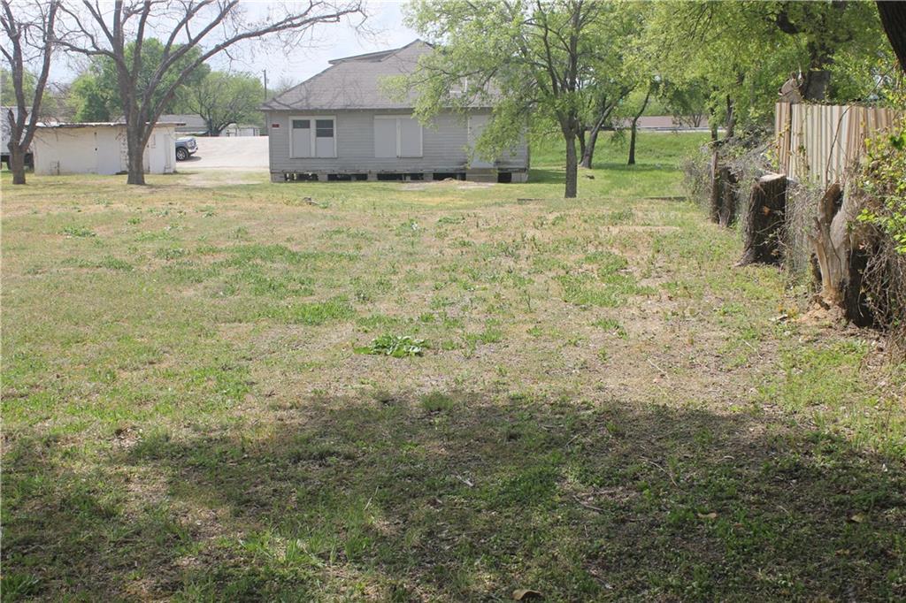 212 East Loop 340 Bellmead, TX 76705 - Photo 3 of 17