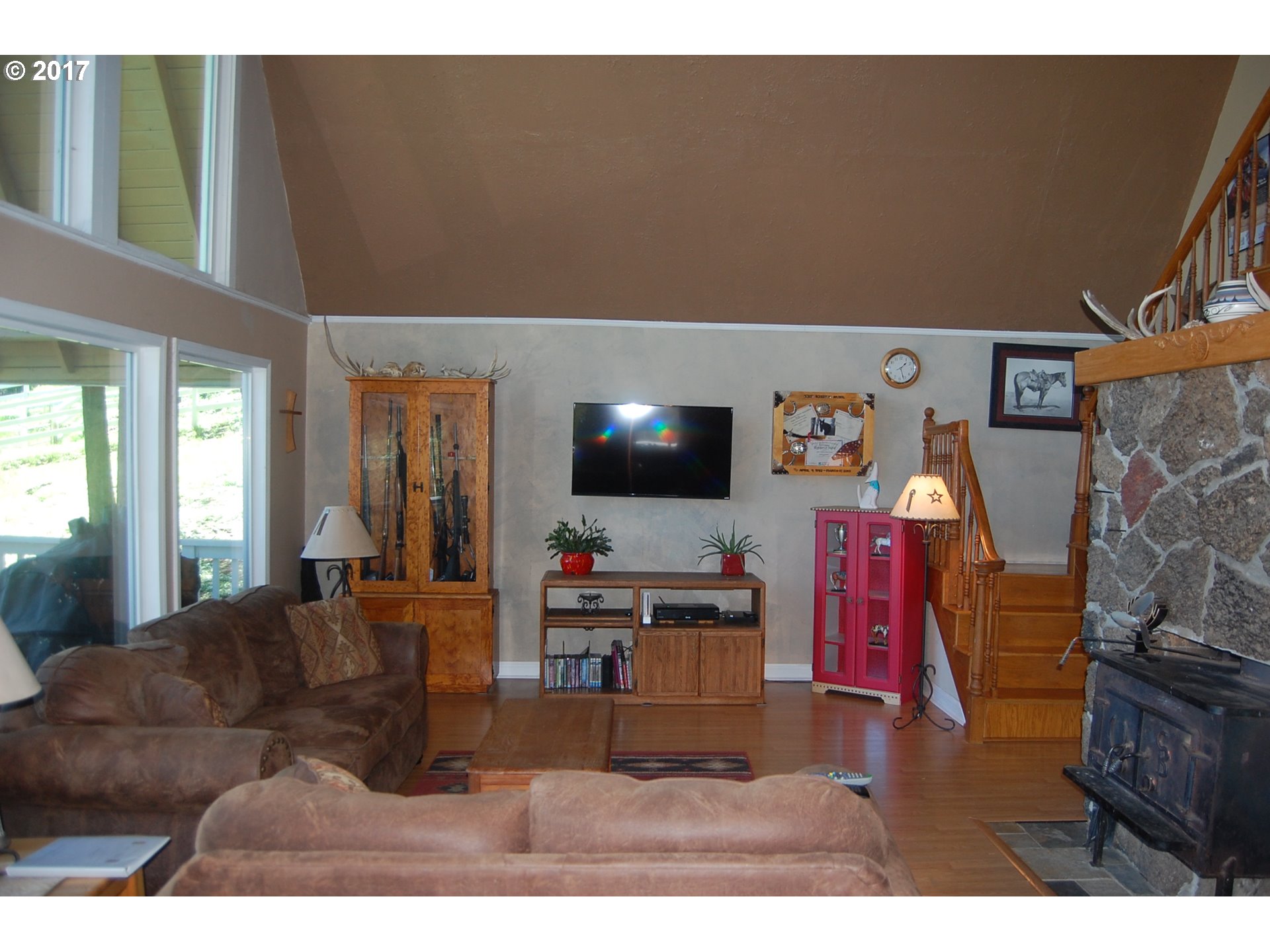 27657 Thomson Mill Road Sheridan, OR 97378 - Photo 3 of 22 Gallery Image 3