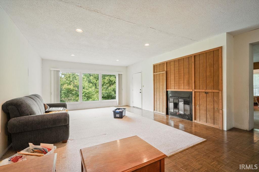 809 West Riverside Drive Peru, IN 46970 - Photo 25 of 43 Gallery Image 25