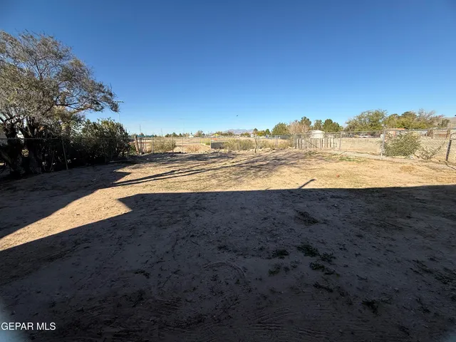a house view with a outdoor space