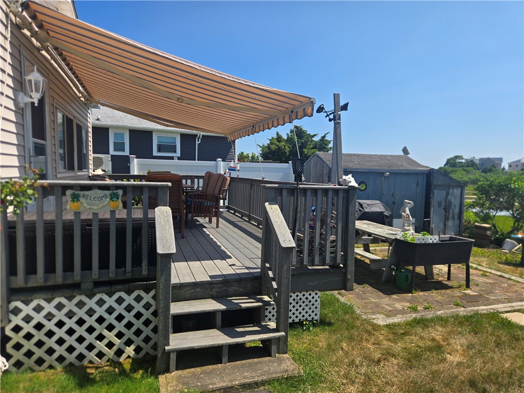 725 Succotash Road South Kingstown, RI 02879 - Photo 17 of 24