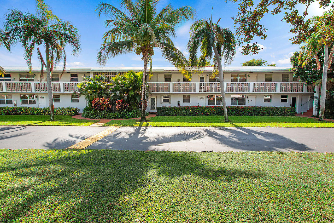 30 Southeast 13th Street, Unit A4 Boca Raton, FL 33432 - Photo 1 of 22 001-30SE13thSt-BocaRaton-FL-small