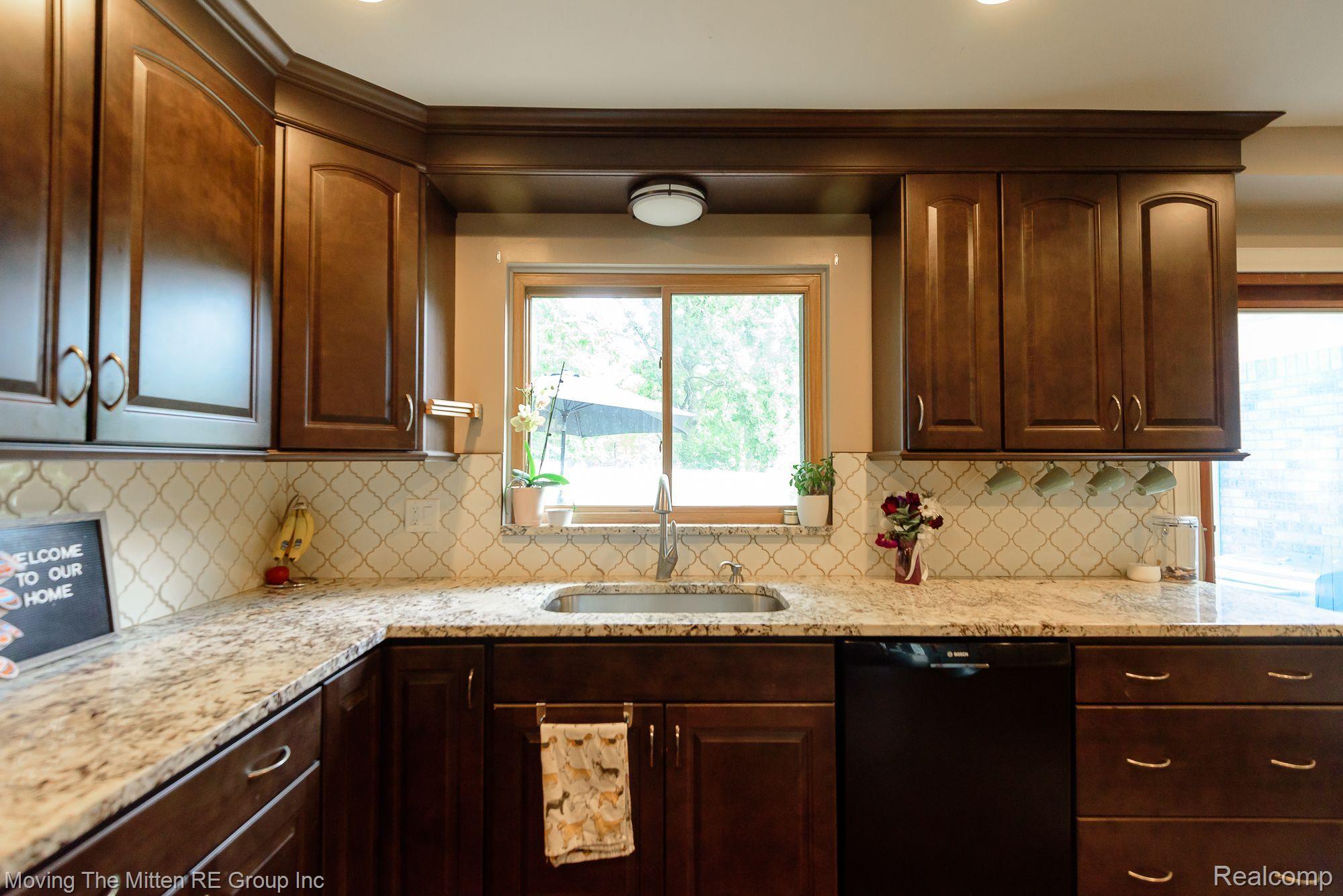 7710 Chichester Road Canton, MI 48187 - Photo 11 of 60 Gallery Image 11