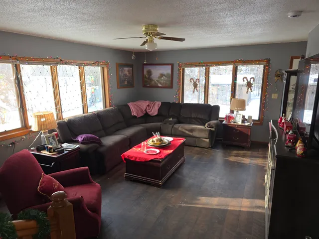 $299,500 | 615 Allen Street, Cloquet, MN 55720