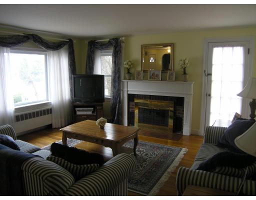 27 Fairview Road Woburn, MA 01801 - Photo 11 of 17 Gallery Image 11