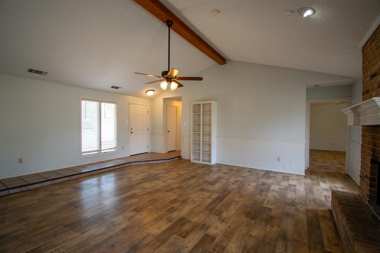 5706 87th Place Lubbock, TX 79424 - Photo 4 of 18 5706 87th Place Lubbock-5 Large
