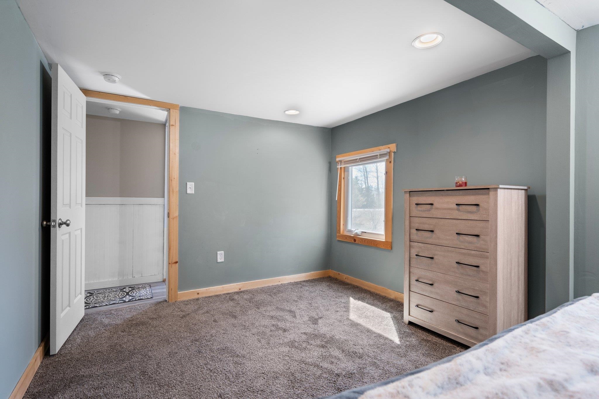 7602 Hoadley Road Benzonia, MI 49616 - Photo 15 of 43