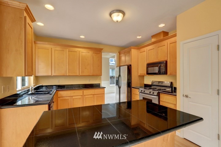 23005 12th Drive Southeast Bothell, WA 98021 - Photo 8 of 25
