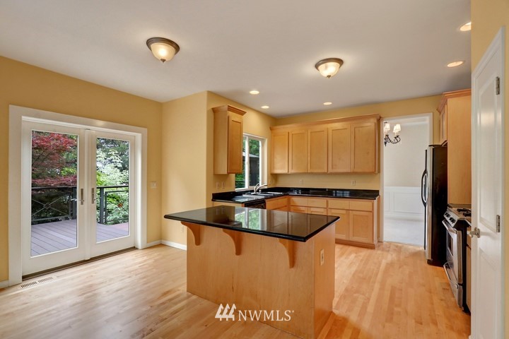 23005 12th Drive Southeast Bothell, WA 98021 - Photo 9 of 25