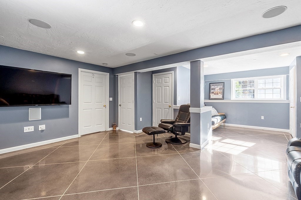 8 Royalston Road Phillipston, MA 01331 - Photo 21 of 34