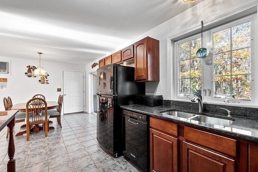 8 Royalston Road Phillipston, MA 01331 - Photo 10 of 34
